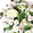 Paryż kwiaty- Serce w kwiatach na żałobną chmurę Bukiet ikiebana
