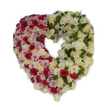 Kenya online Florist - Mums And Roses Hearth Wreath Bouquet