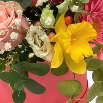 מדריד פרחים- פורמט קטן זר פרחים/סידור פרחים