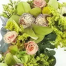 Le François flowers  -  Pan Stitched Flower Square Flower Bouquet/Arrangement