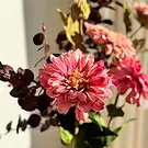 Halta blomster- Myk silkebukett Blomsterarrangementer bukett