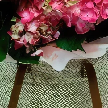 بائع زهور مدريد- الحلو والوردي باقة الزهور