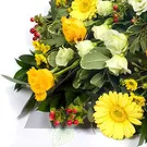 Trinidad de Quebradas blomster- Gul begravelsesbukett Blomsterarrangementer bukett