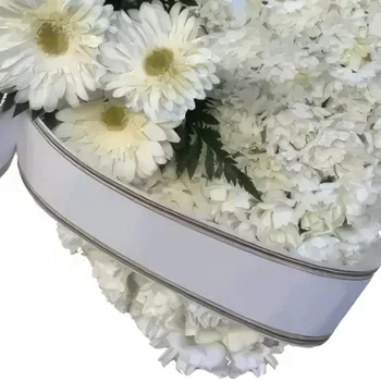 Benalmadena blomster- Hvitt hjerte Blomsterarrangementer bukett