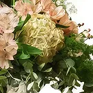 Cala Llonga flowers  -  Different Touch Flower Bouquet/Arrangement