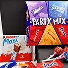 Riga-virágok- Ultimate Choco Party Box Virágkötészeti csokor